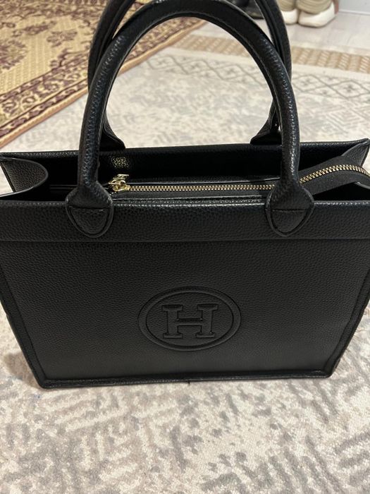 Продается Сумка черная