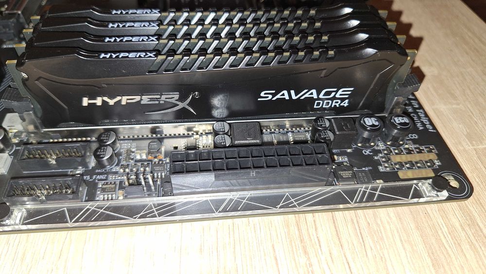 Aorus z270x Gaming 5 + 16 GB DDR4 2666 MHZ – stare foarte bună!