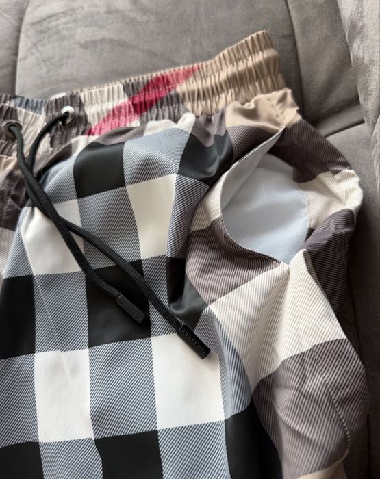Burberry бански шорти