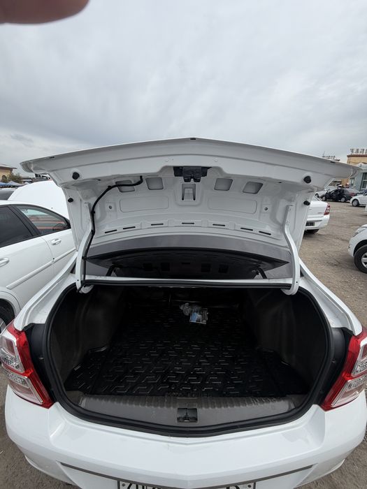 Кобалть 2024 пробег 27 минг бензин 4 та янги балон чехол поликлари бн