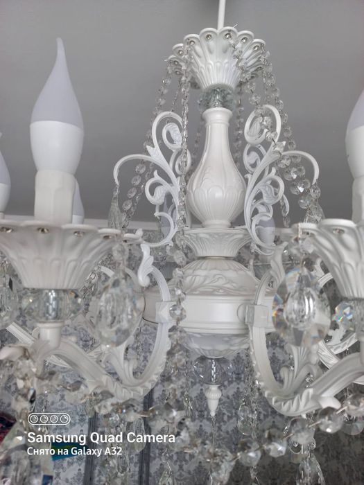 Продам люстру...