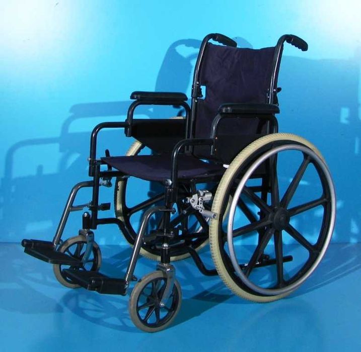 Scaun cu rotile handicap E-Lobil - latime sezut 46 cm