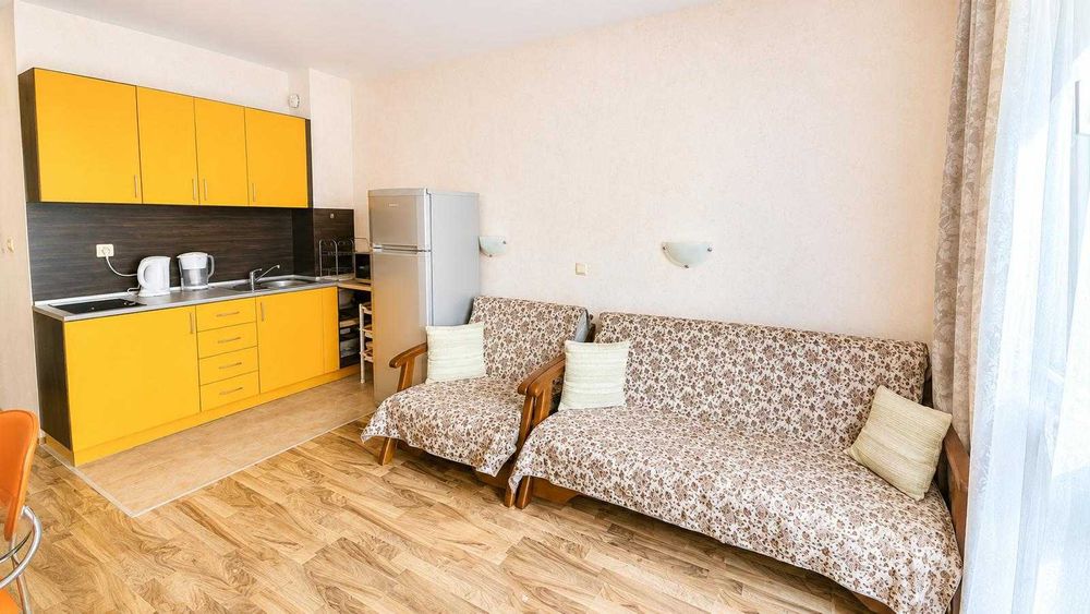Продава се Едностаен апартамент в Свети Влас - 40 кв.м за 1375 €/кв.м - Снимка #2