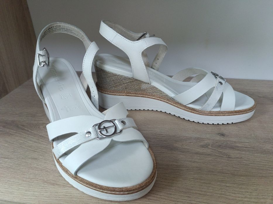 Обувки Tamaris 39 номер