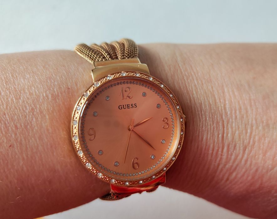 Ceas Guess auriu