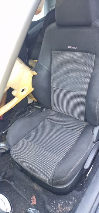 Салон за Голф 4 RECARO