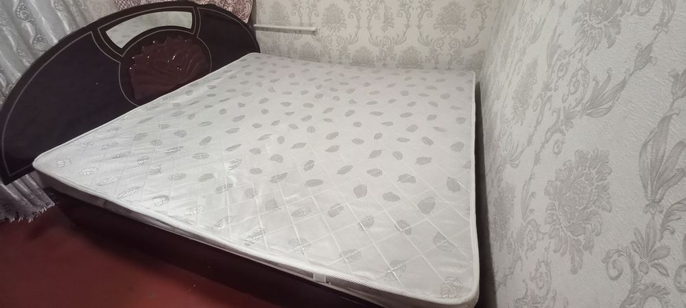 Спальни гарнитуры