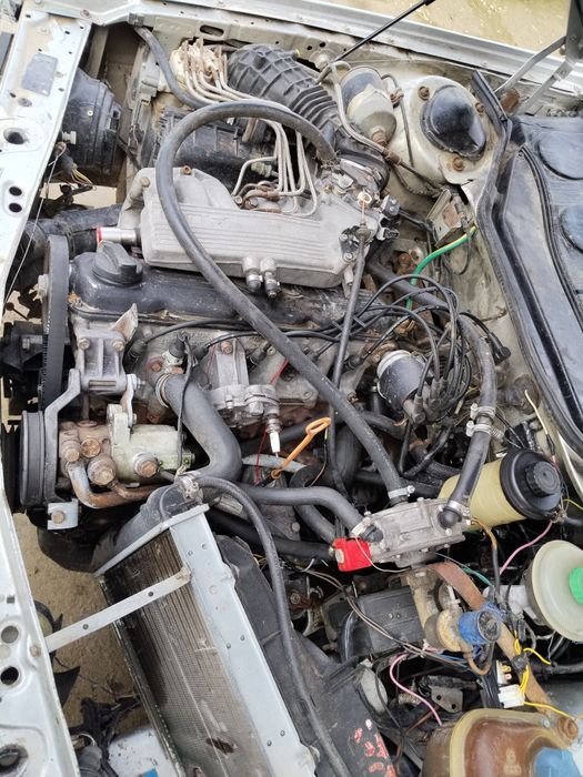 двигатель объем 2,3 Ауди 100