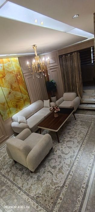 Чиланзар-2 квартал, продается квартира 3/1/4 с евроремонтом. TL