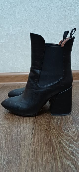 Продам обувь в отличном состоянии