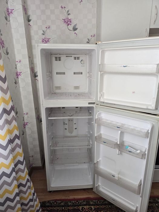 Холодильник б/у