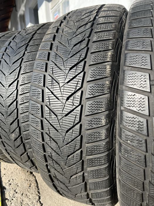 4 бр. зимни гуми 225/60/17 Vredestein DOT 4016 5-6 mm