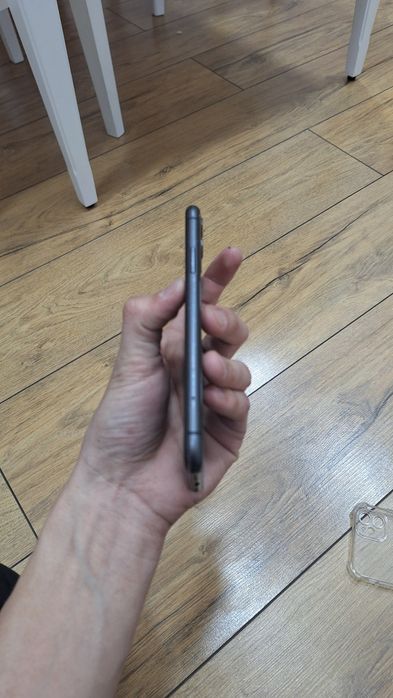 Iphone11  сатылады