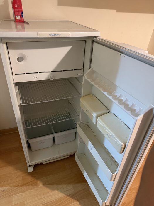 Продам Холодильник Бирюса