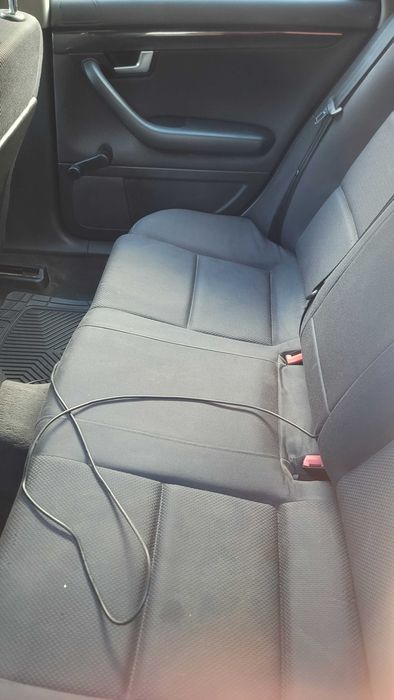 Inchiriez Audi a4 b6 avant motor 1.9D