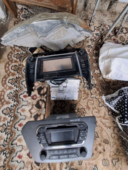 Продается запчасти на машину Kia Rio , Toyota