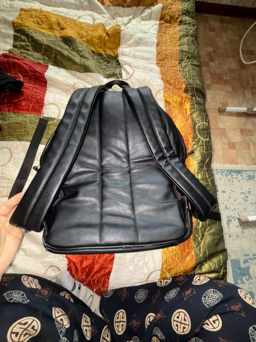 Продам рюкзак бренд Zara 15000