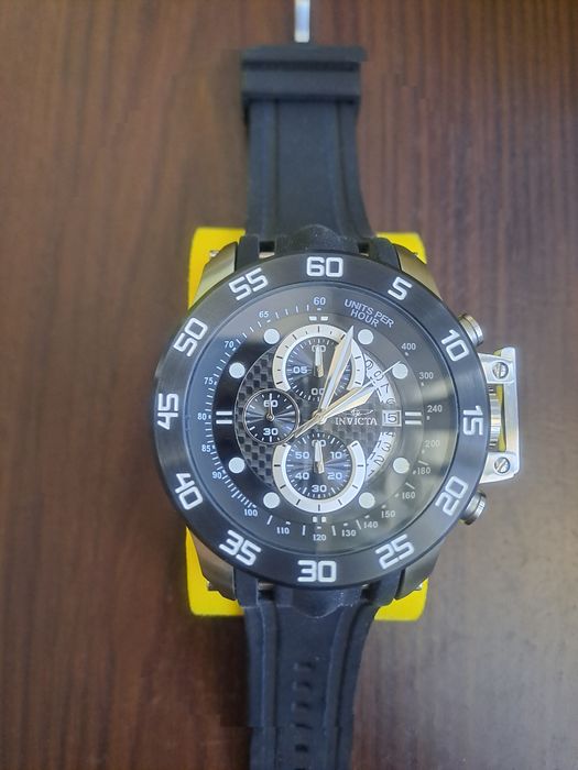 Часовник Invicta