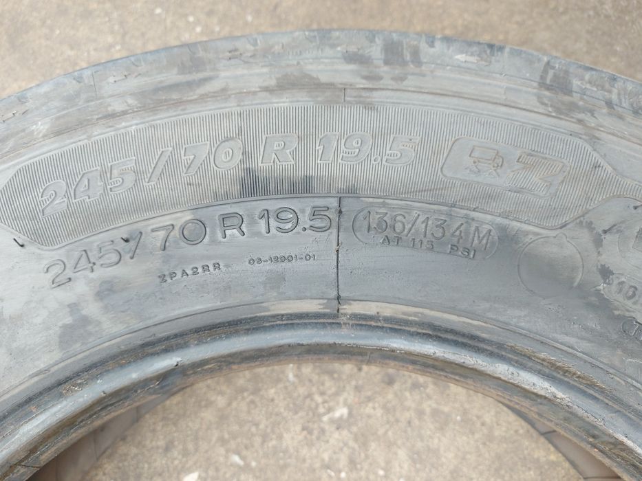 Гуми 245/70R19.5 Michelin дот 3723