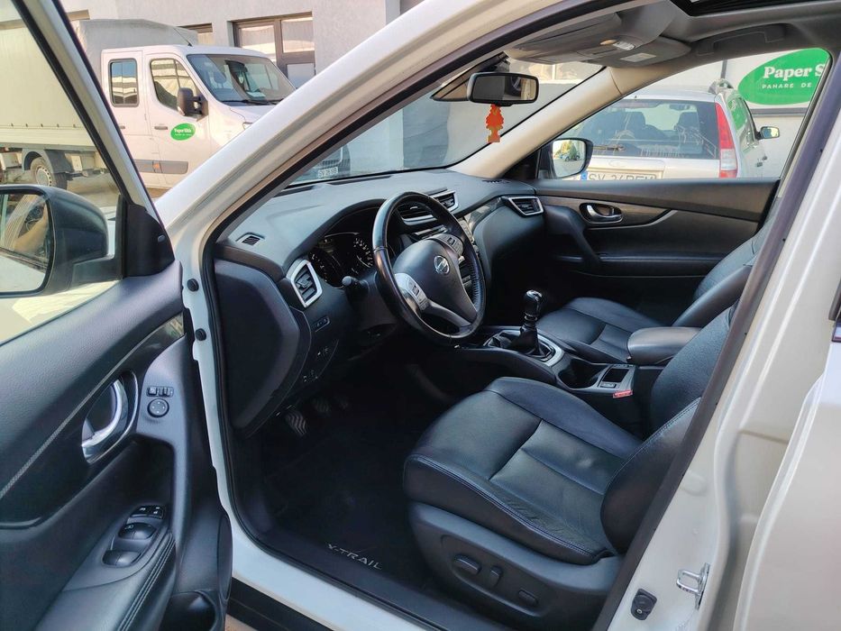 Nissan X-trail / 2017 / euro 6 / 1.6 dci / navi / xenon / panoramic