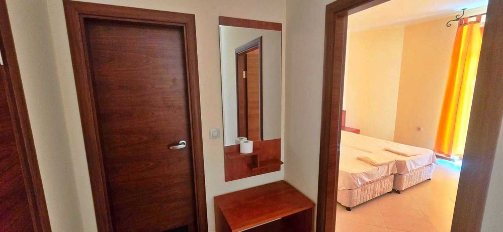 Двустаен апартамент е южната част на комплекса