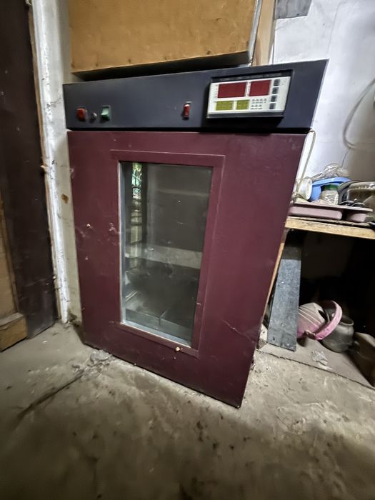 Инкубатор для куриных яиц