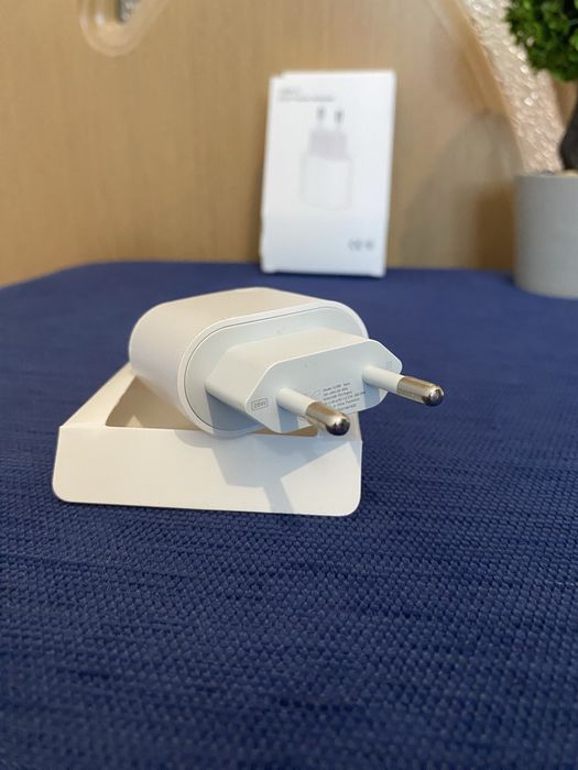 Încărcător USB-C 25W Power Adapter alb – NOU