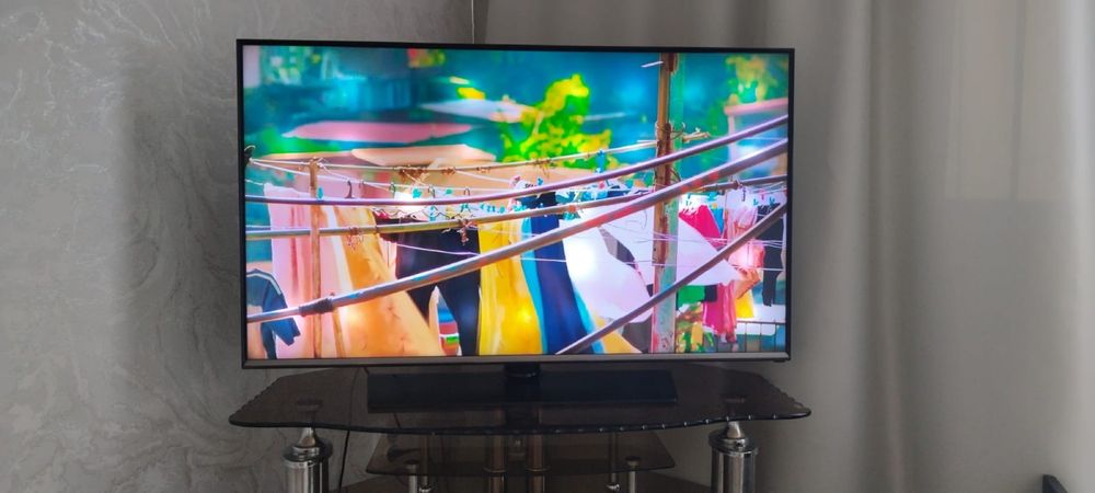 Продам смарт ТВ,диоганаль 40