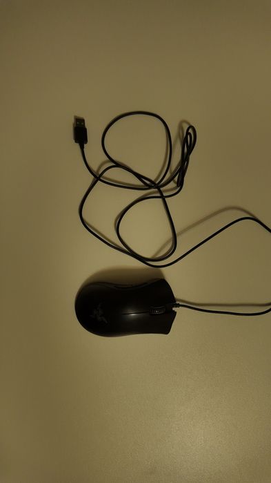 Игровая мышка Deathadder essential