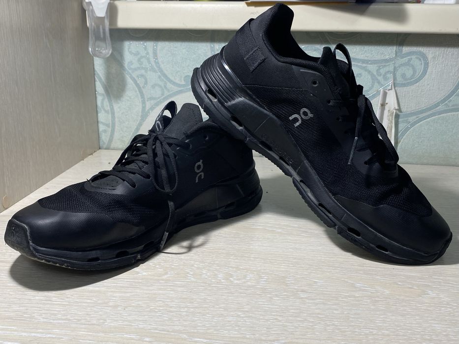 Кроссовки Uq 42 репл