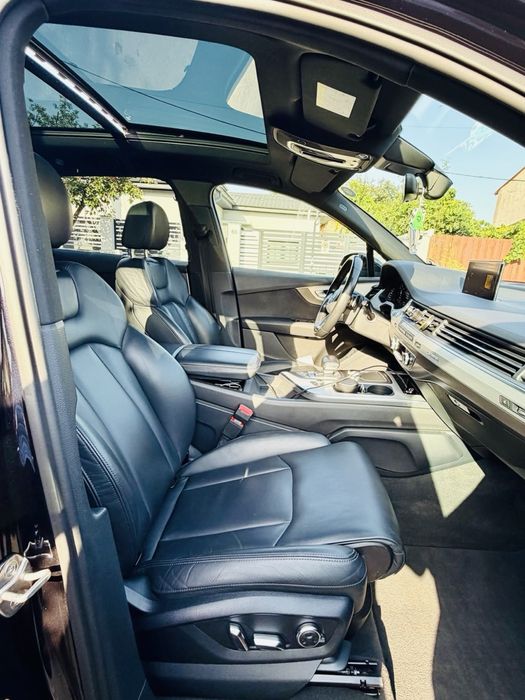 Audi Q7 3.0 TDI Quattro pachet S line/ Panoramic/ Ambientale/ Perne 5 Moduri de condus