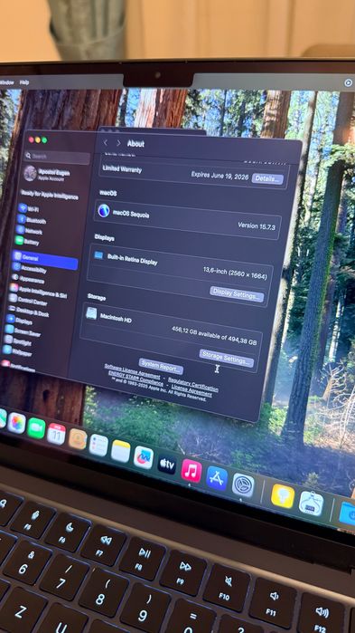 Apple MacBook Air 2025 M4 13” GARANTIE  Midnight 512SSD 16gb IMPECABIL