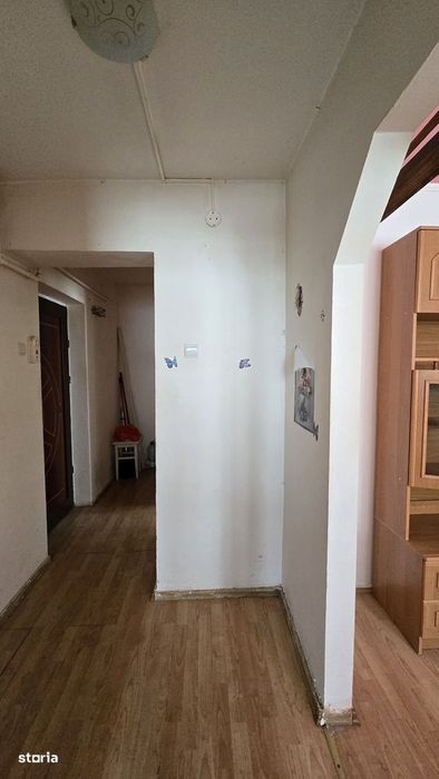 Apartament ieftin cu 3 camere