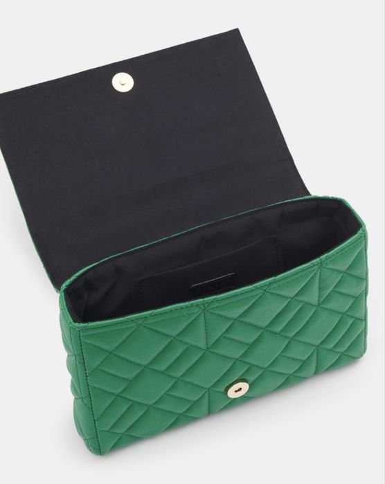 Дамска зелена чанта