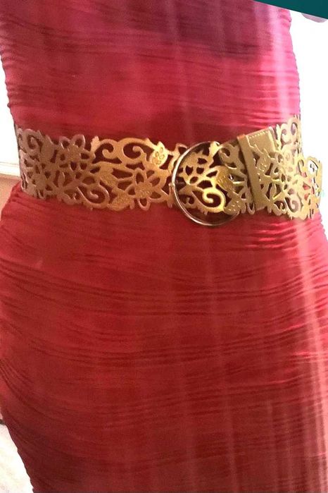 Дамски колан с красив дизайн