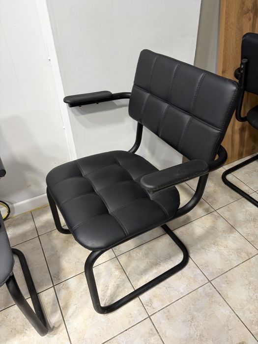 Офисная мебель(стол, стулья, стенка,)