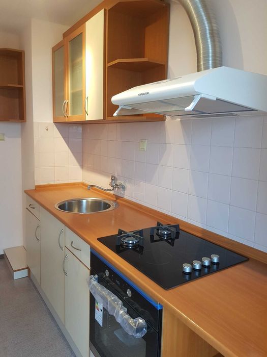 Дава се под наем Двустаен апартамент в София, Карпузица - 81 кв.м за 680 € - Снимка #1