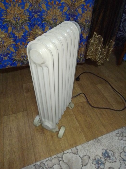 Продам радиатор масляный