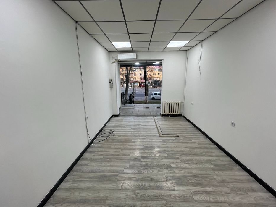 Аренда под офис 51м2, 3 комната, 1 Линия, недалеко перекросток Афруз