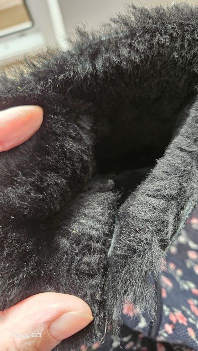 Продам детские угги