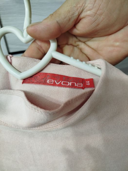 Продам женские платья