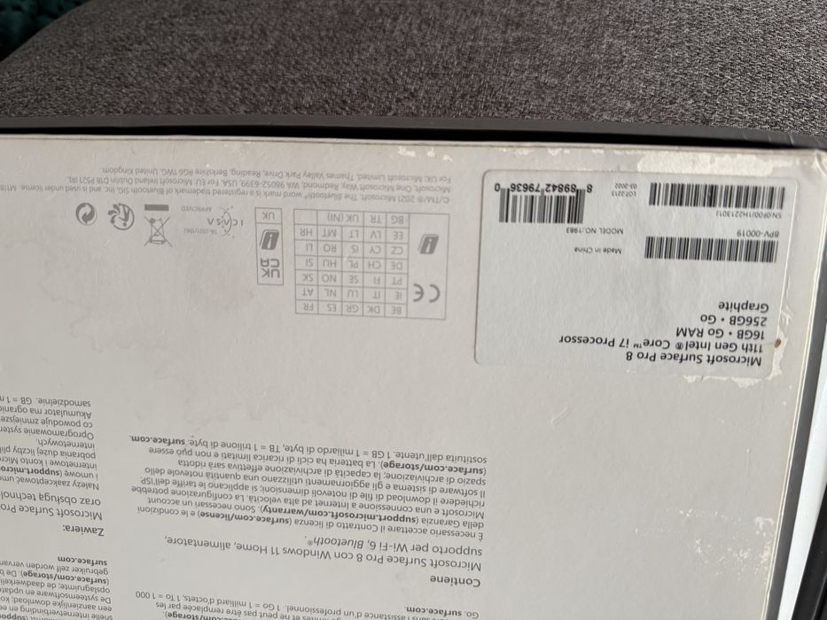 Microsoft surface pro 8 -I7- tastatura bonus(defecta )+pen