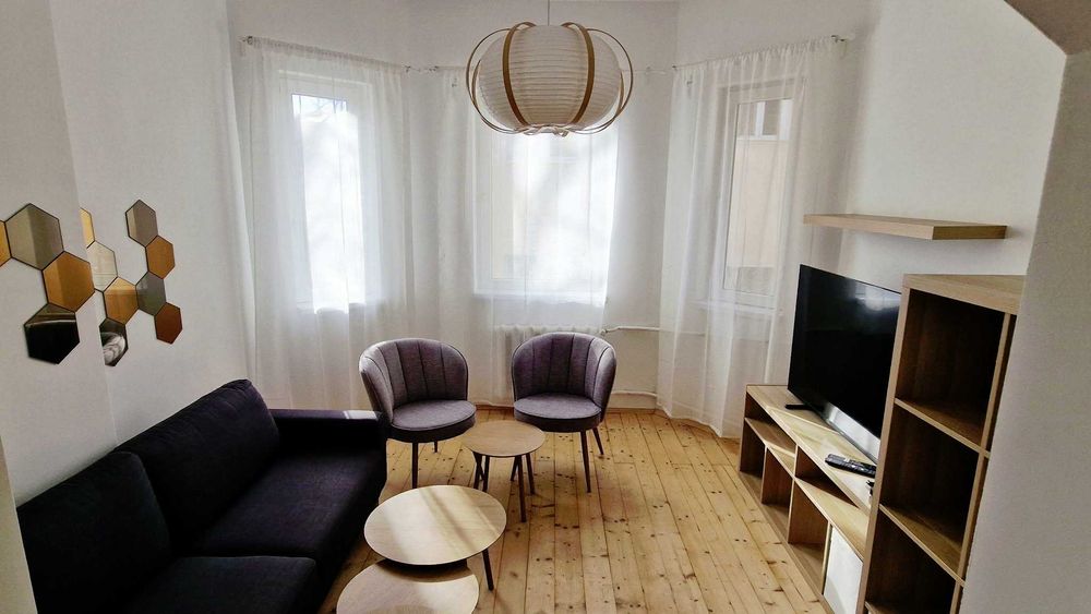 3-стаен апартамент под наем в идеалния център