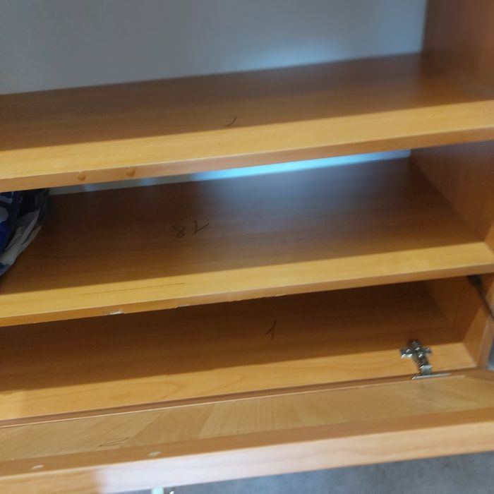 Продам стенку в прихожку