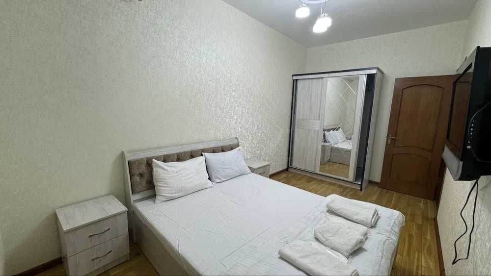 Айбек 3 комнат 93кв цум космонавты Мирабад гостиница Россия вторичка