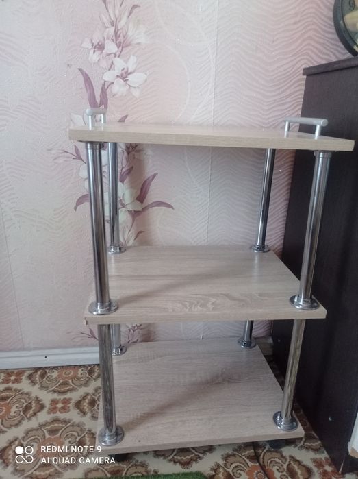 Продам полку состояние отличное