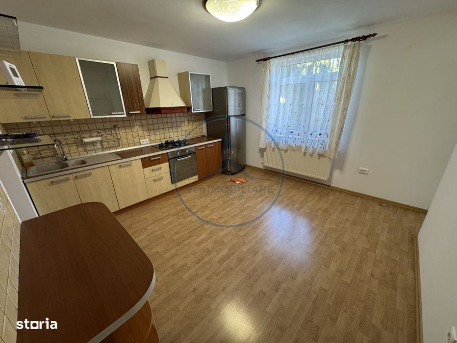 Casa D+P+E, 1000mp teren de vanzare | Zona Calea Moldovei