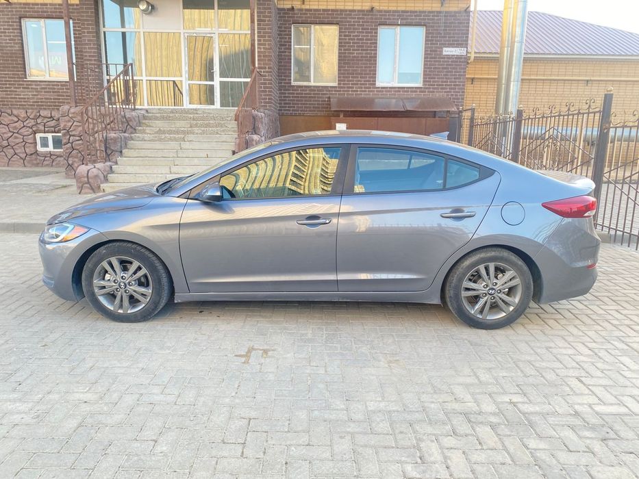Hyundai Elantra продам