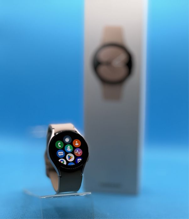 Смарт часовник Samsung Galaxy Watch 4, 40 mm, Pink gold