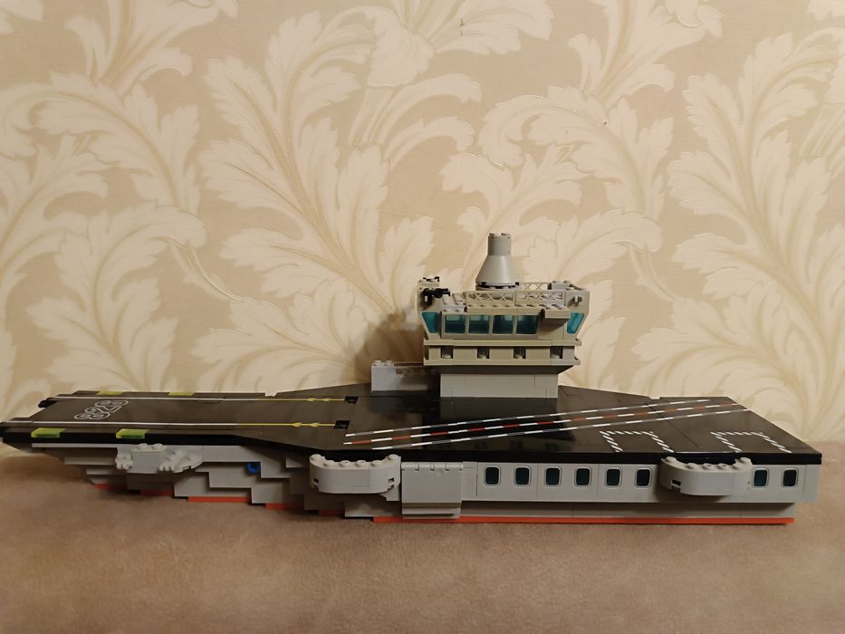 Конструктор, Авианосец большой